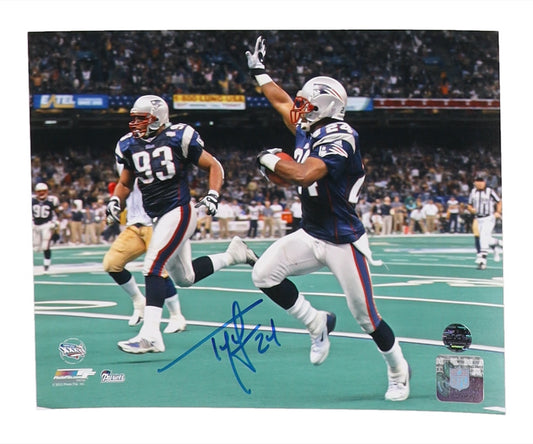 Ty Law Signed New England Patriots Super Bowl 8x10 Photo (Patriots Alumni)